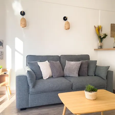 Apartment Calme Et Avec Balcon Ensoleille